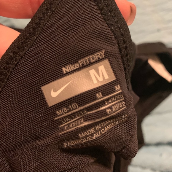 Nike tank top - Picture 3 of 3